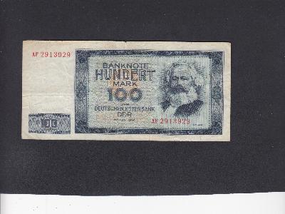 Beschrijving voorzijde: K.MARX